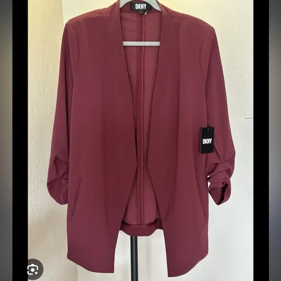 NWT DKNY x‎ Stitch Fix Women’s Burgundy Jacket Blazer Versatile Flattering